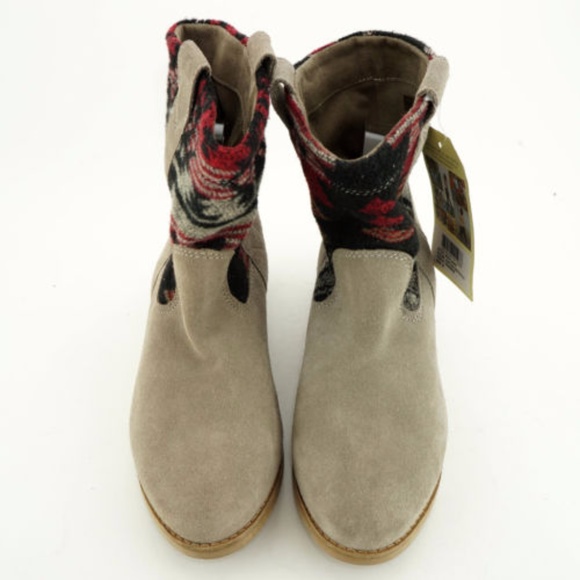 TOMS Laurel Burnished  Suede Bootie  Sz 7 - Picture 2 of 5